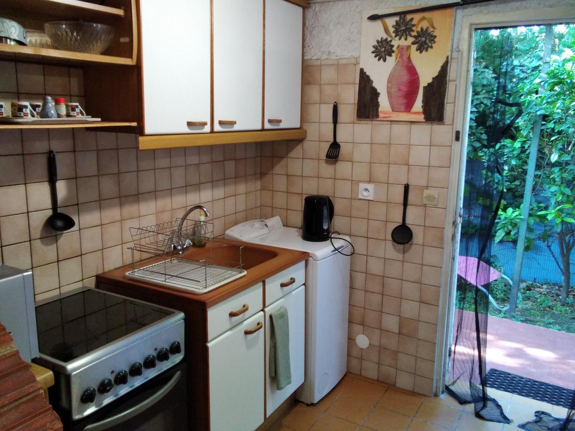 Style Grotte Apartment Istres Exterior photo